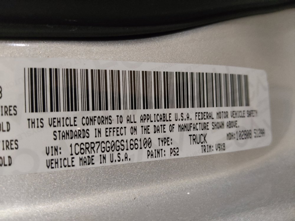 Used 2016 RAM 1500 Classic SLT AWD/4WD image 33
