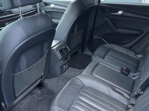 Used 2018 Audi Q5 2.0T Premium Plus w/ Premium Plus Package image 11