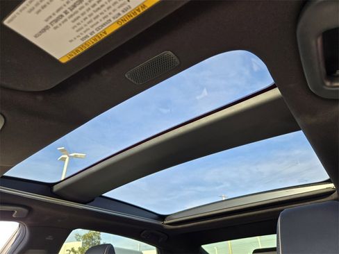 Used 2024 Toyota Crown Limited image 10