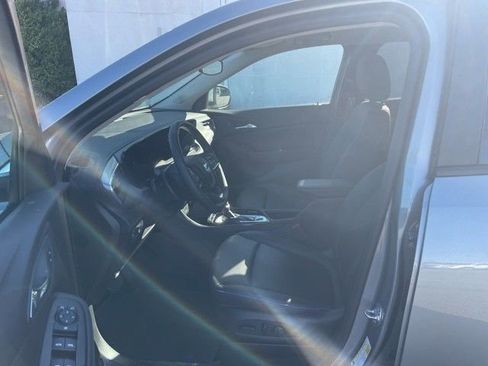 Used 2025 Buick Encore GX Sport Touring w/ Comfort Package image 7