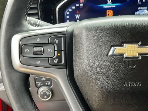 Used 2024 Chevrolet Silverado 1500 LT AWD/4WD image 12