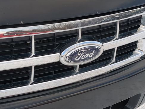 Used 2009 Ford Escape XLT image 12