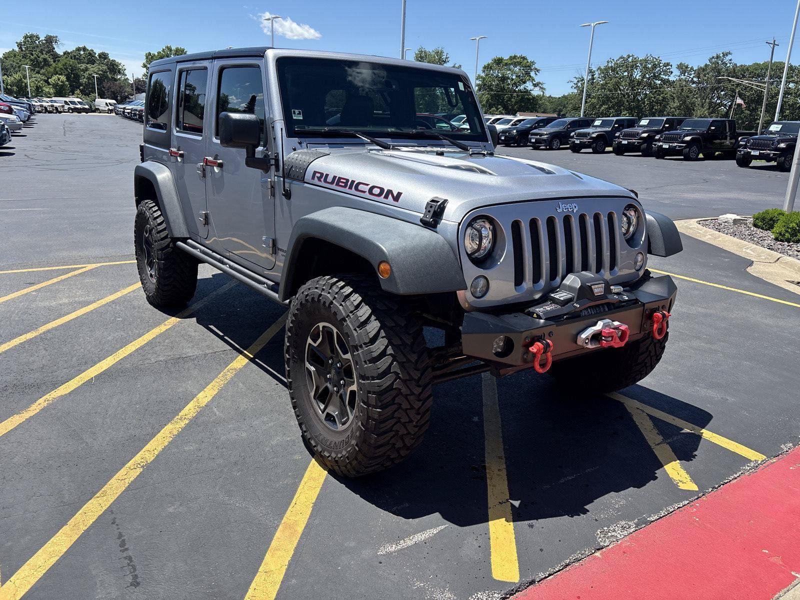 Used 2017 Jeep Wrangler Unlimited Rubicon AWD/4WD image 3