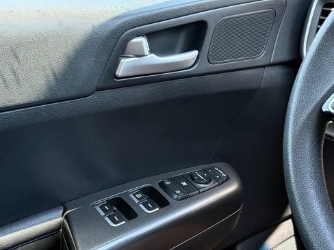 Certified 2021 Kia Sportage LX w/ LX AWD Popular Package image 17