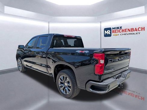 Used 2023 Chevrolet Silverado 1500 LT AWD/4WD image 6