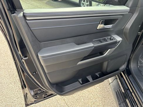 Used 2024 Toyota Tundra Platinum image 10