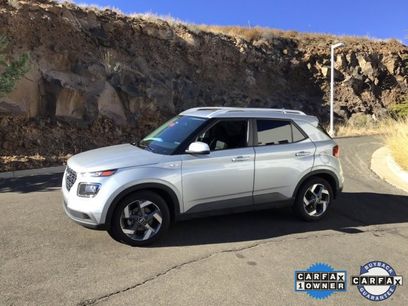 Used 2022 Hyundai Venue SEL