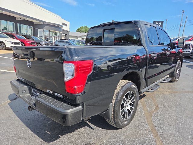 Used 2024 Nissan Titan SV w/ SV Convenience Package AWD/4WD image 5