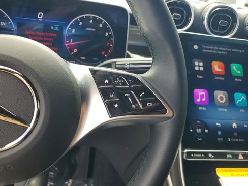 Certified 2025 Mercedes-Benz GLC 300 image 30