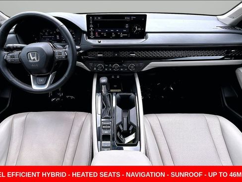 Used 2025 Honda Accord Touring image 7