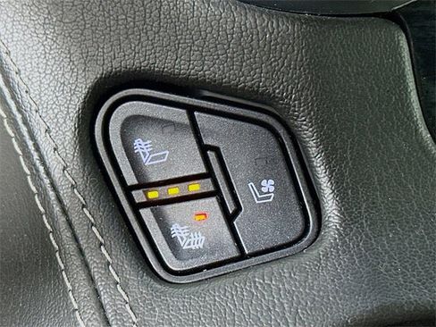 Used 2018 Chevrolet Tahoe Premier image 21