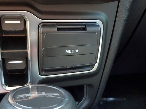 New 2025 Jeep Gladiator Sport image 33