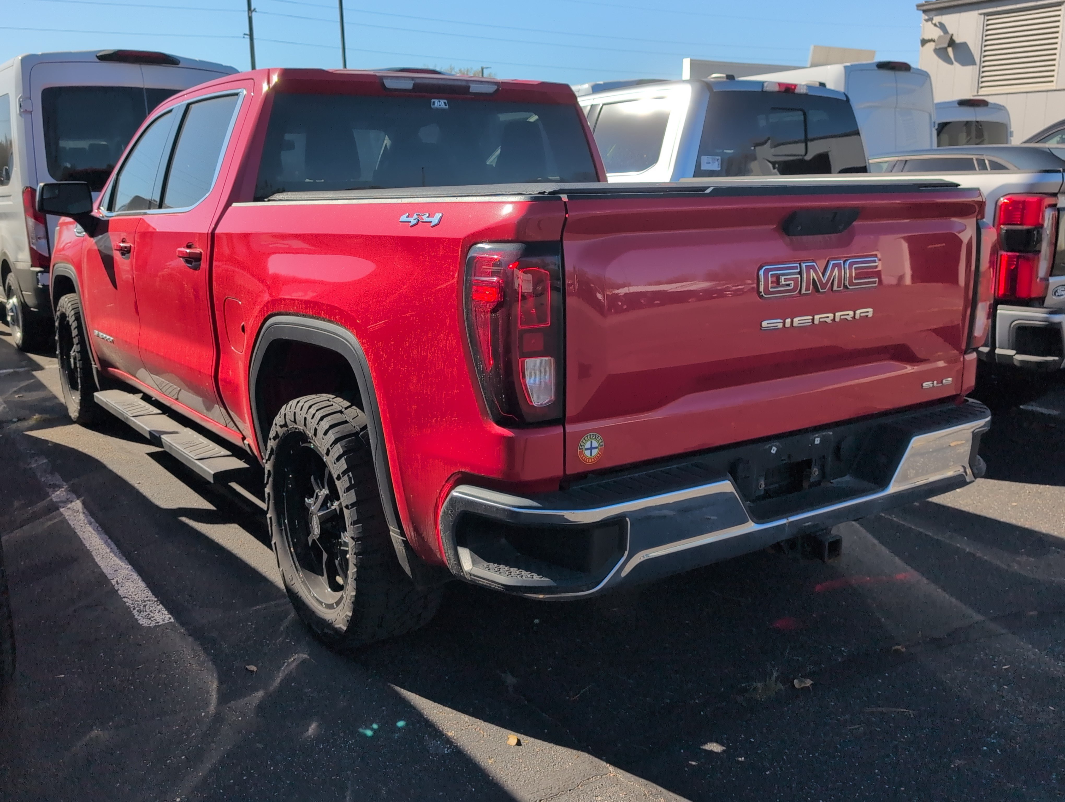 Used 2019 GMC Sierra 1500 SLE w/ Fleet Comfort Package AWD/4WD image 3