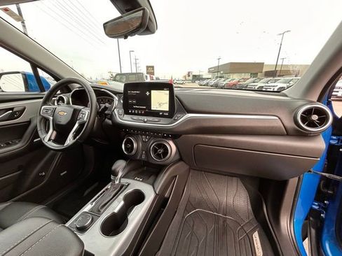 Used 2024 Chevrolet Blazer LT w/ Sound & Technology Package image 37