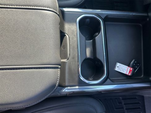 Used 2024 Chevrolet Silverado 2500 LT w/ Convenience Package image 14