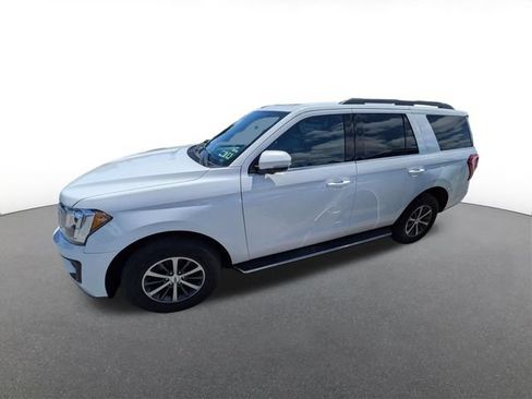 Used 2021 Ford Expedition XLT AWD/4WD image 2