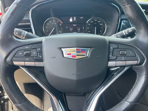 Used 2020 Cadillac XT6 Premium Luxury image 16