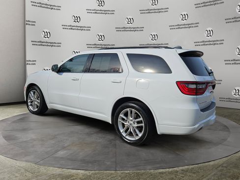 Used 2024 Dodge Durango GT image 3