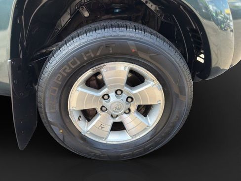 Used 2011 Toyota Tacoma 4x4 Double Cab image 24