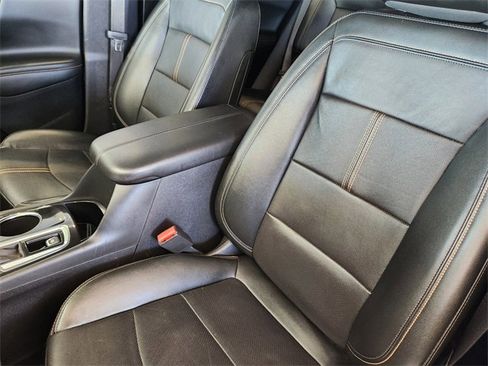 Used 2022 Chevrolet Equinox Premier image 8