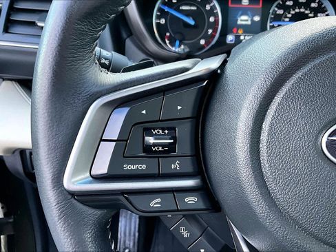 Used 2022 Subaru Ascent Limited w/ Technology Package image 22