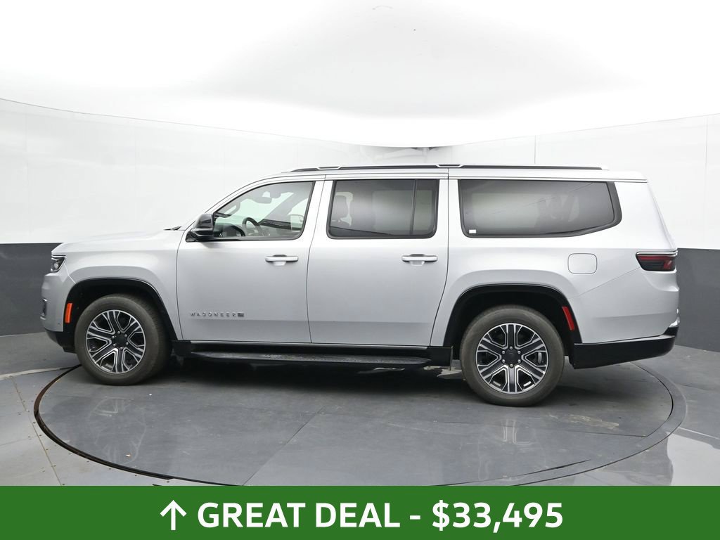 Used 2024 Jeep Wagoneer L Series II w/ Flexible Seating Group AWD/4WD image 10