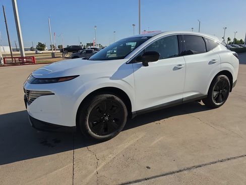 New 2026 Nissan Murano SV AWD/4WD image 2