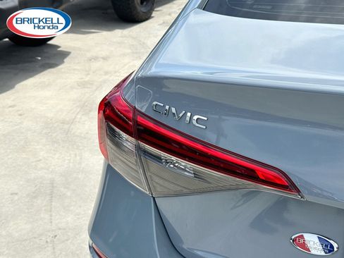 Certified 2023 Honda Civic Touring image 11