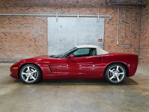 Used 2008 Chevrolet Corvette Coupe RWD image 1