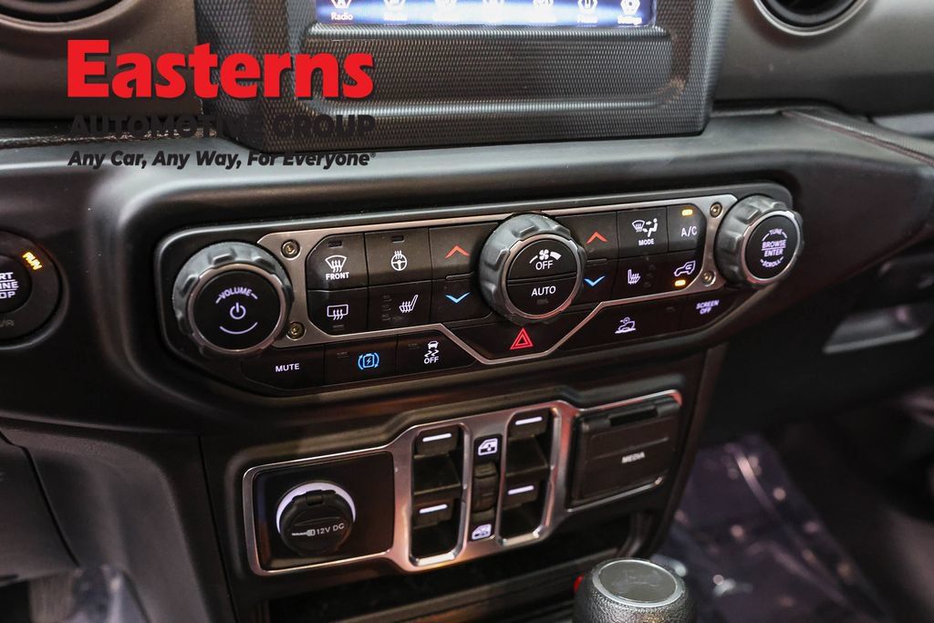 Used 2023 Jeep Wrangler Unlimited w/ Cold Weather Group AWD/4WD image 21