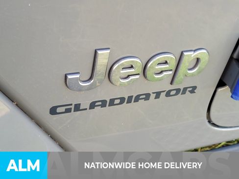 Used 2020 Jeep Gladiator Overland image 5