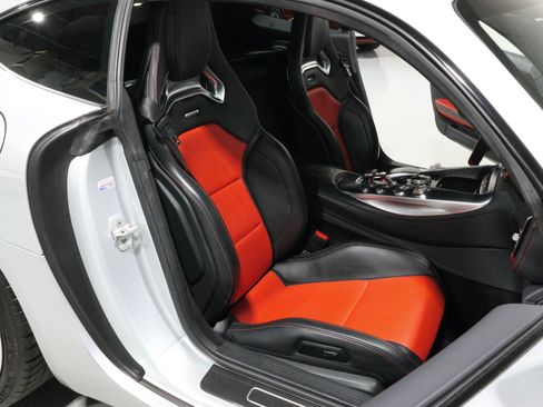 Used 2016 Mercedes-Benz AMG GT S image 9