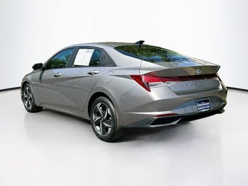 Certified 2023 Hyundai Elantra SEL w/ Convenience Package FWD image 6