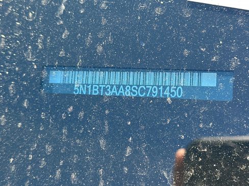 Certified 2025 Nissan Rogue S image 7