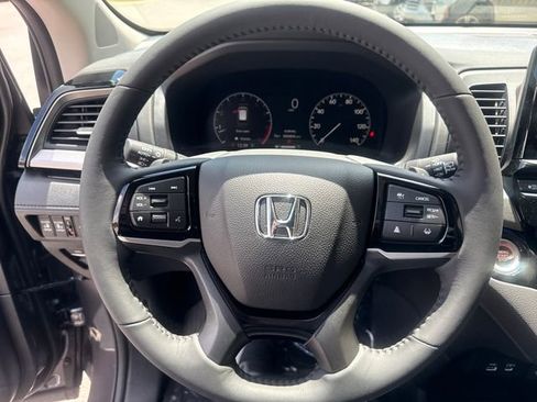 New 2026 Honda Odyssey Touring image 11