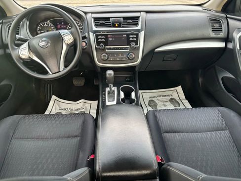 Used 2018 Nissan Altima 2.5 S w/ S Convenience Package image 5