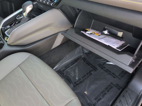 Certified 2025 Chevrolet Colorado ZR2 w/ Technology Package image 32