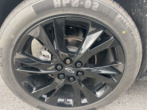 Used 2021 Chevrolet Blazer RS w/ Enhanced Convenience Package image 4