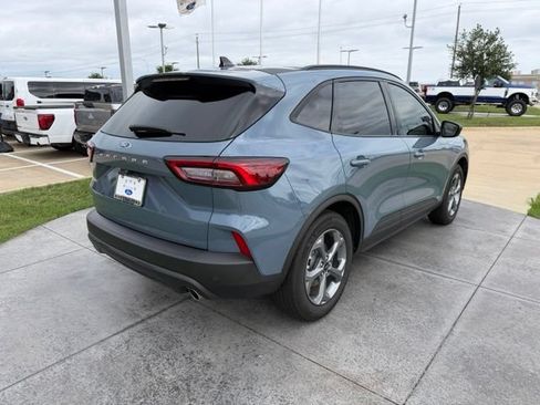 Used 2025 Ford Escape ST-Line w/ Tech Pack #1 FWD image 6