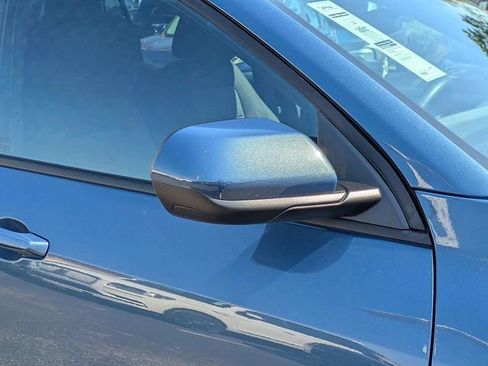 Used 2025 Chevrolet Equinox LT FWD image 11