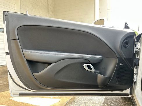 Used 2023 Dodge Challenger GT image 9