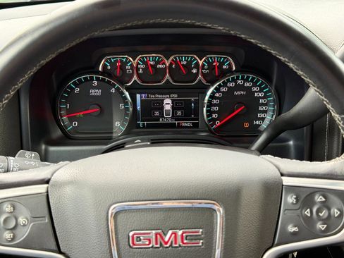 Used 2017 GMC Sierra 1500 SLE w/ SLE Value Package image 11