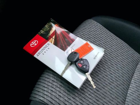 Used 2019 Toyota 4Runner SR5 image 14