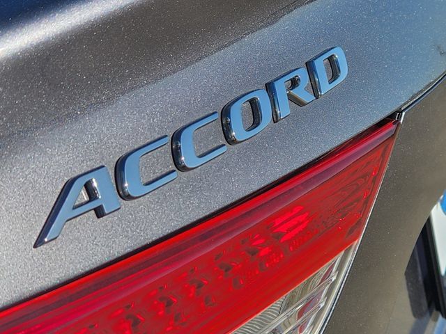 Used 2021 Honda Accord EX-L image 11