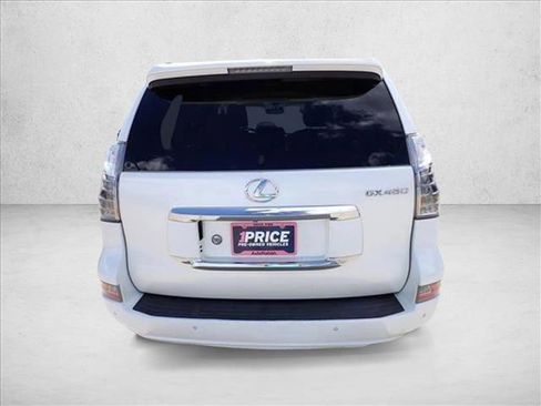 Used 2015 Lexus GX 460 image 3