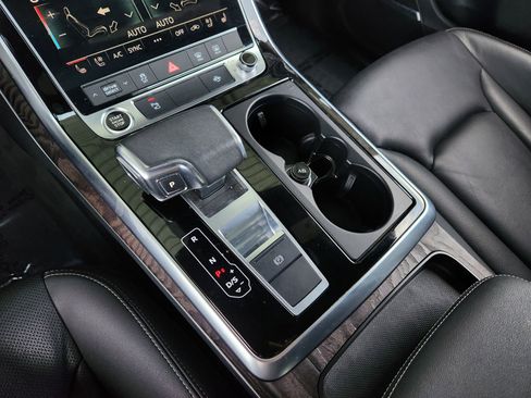 Used 2021 Audi Q8 Premium Plus w/ Premium Plus Package image 21