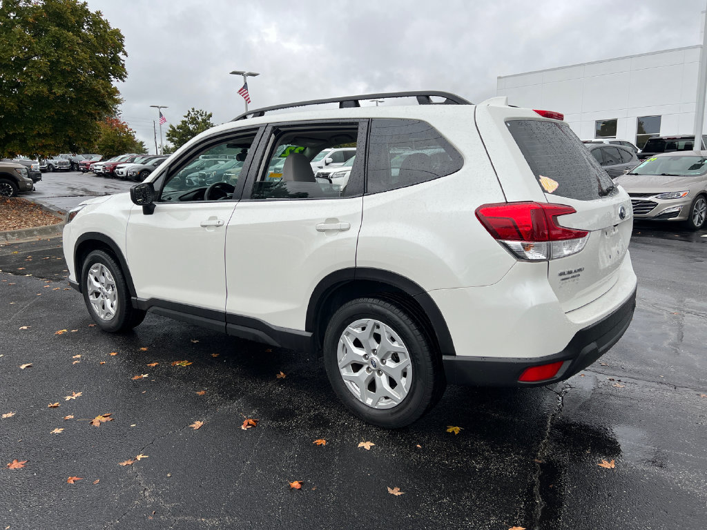 Used 2022 Subaru Forester AWD/4WD image 10