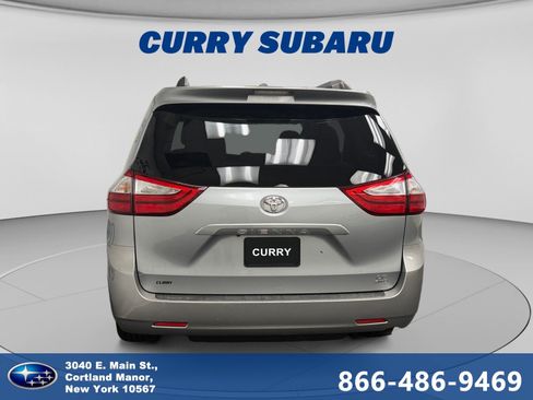 Used 2016 Toyota Sienna LE AWD/4WD image 4