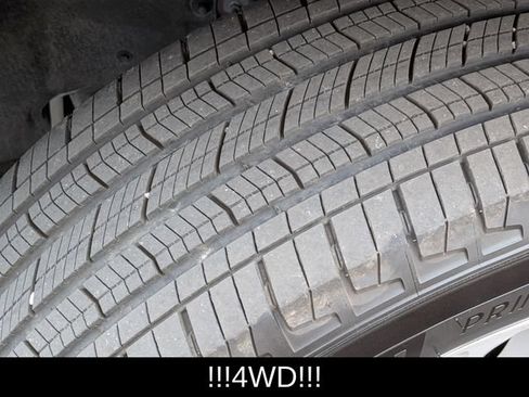 Used 2023 Jeep Grand Cherokee Laredo AWD/4WD image 11