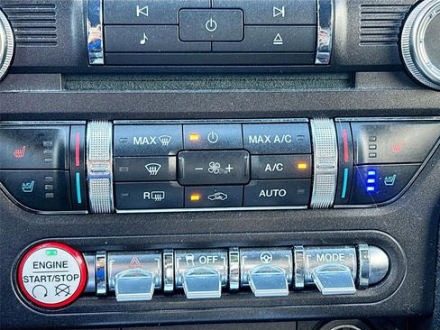 Used 2017 Ford Mustang Premium image 16